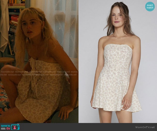 Kimchi Blue Addison Strapless Fit & Flare Mini Dress worn by Cadence Sinclair Eastman (Emily Alyn Lind) on We Were Liars
