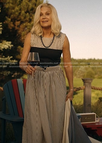 Tipper's black striped midi dres on We Were Liars