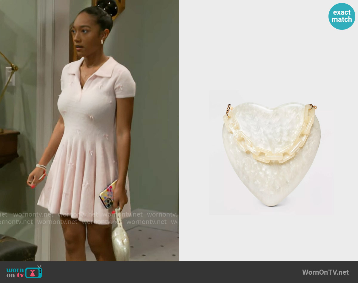 A New Day at Target Pearl Heart Minaudiere Top Handle Bag worn by Samantha Richardson (Najah Jackson) on Beyond the Gates
