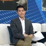 Brian Cheung’s white stripe sneakers on Today