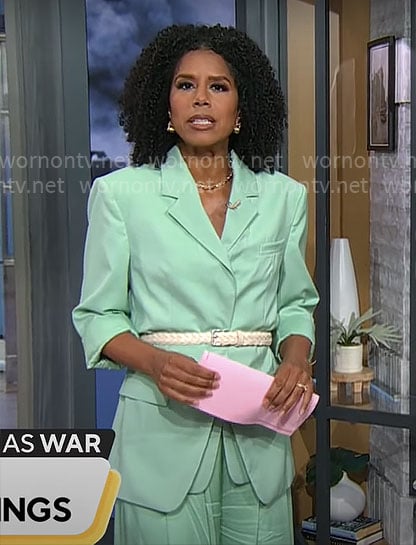 Adriana Diaz's mint green suit on CBS Mornings