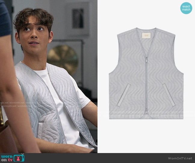Aimé Leon Dore Lightweight Filled Vest in Grey worn by Steven (Sean Kaufman) on The Summer I Turned Pretty