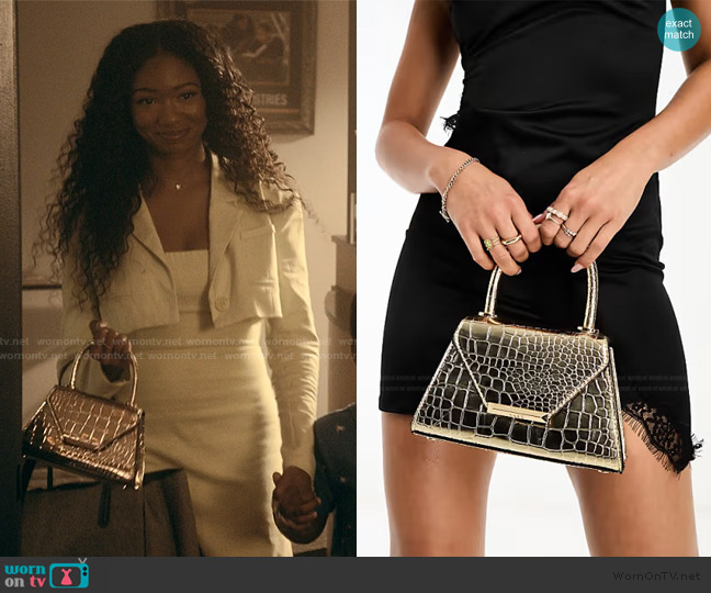 Aldo Rotana top handle bag in gold metallic croc worn by Kenya (Kennedy Amaya) on The Chi