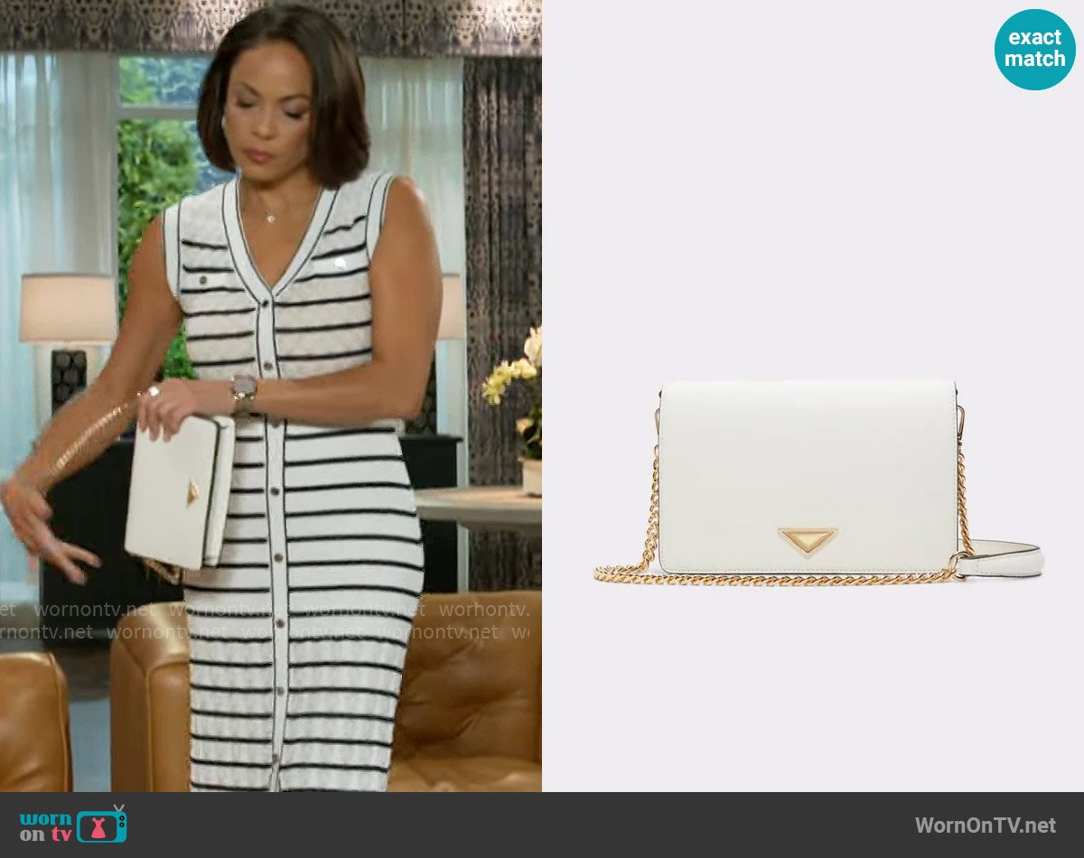 Aldo Talaegynx Bag in White worn by Nicole Dupree Richardson (Daphnee Duplaix) on Beyond the Gates