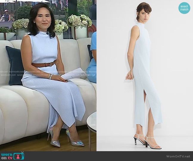 Vicky’s light blue ribbed side slit dress on Today