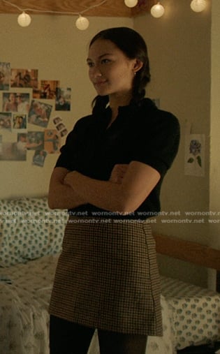 Belly's brown plaid mini skirt on The Summer I Turned Pretty