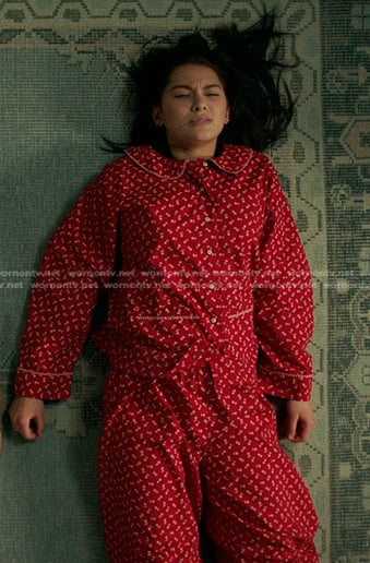 Belly's red print pajamas on The Summer I Turned Pretty