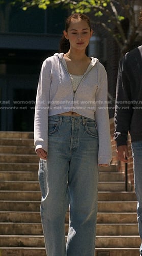 Belly’s wide-leg jeans on The Summer I Turned Pretty