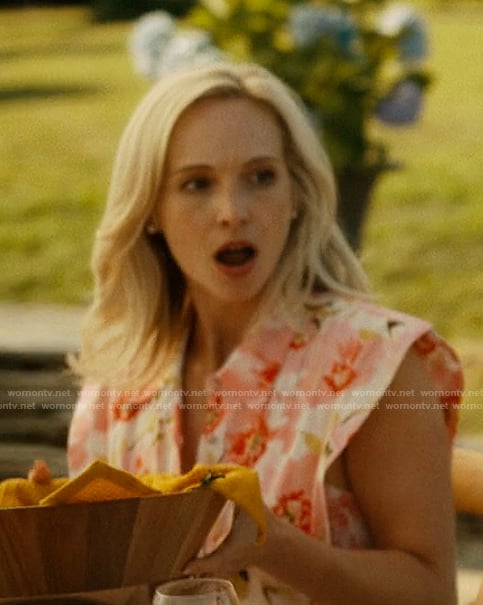 Bess’s rose print shirtdress on We Were Liars