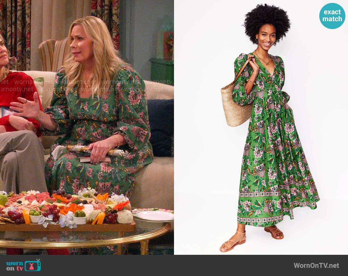 Boden Lola Blouson Maxi Dress in Green Botanica Terrace worn by Leanne Murphy (Leanne Morgan) on Leanne