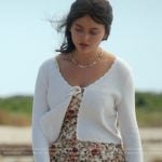 Cadence’s floral print mini dress on We Were Liars