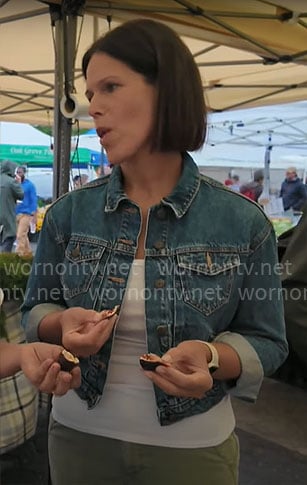 Dana Jacobson's denim jacket on CBS Mornings