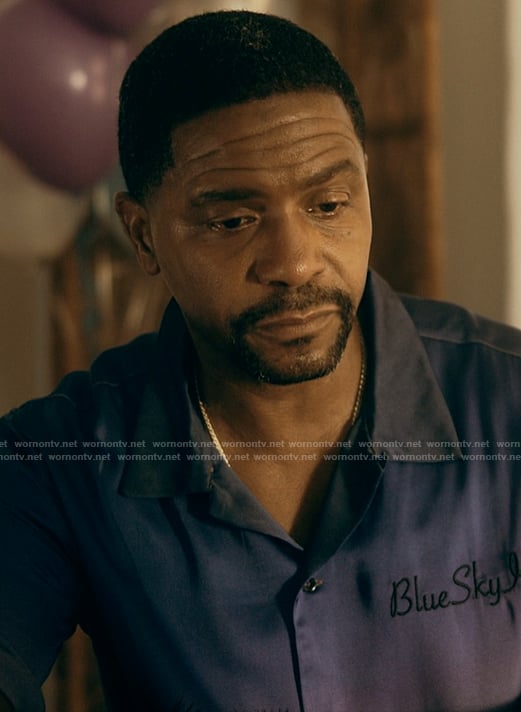 Darnel's printed ombre shirt on The Chi