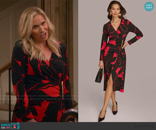 Donna Karan Printed Faux-Wrap Dress worn by Leanne Murphy (Leanne Morgan) on Leanne