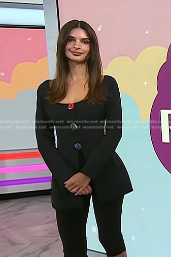 Emily Ratajkowski’s black scoop neck top on Today