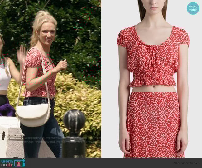 Faithfull The Brand Las Olas Top worn by Lucinda Jewel (Kristen Connolly) on The Summer I Turned Pretty