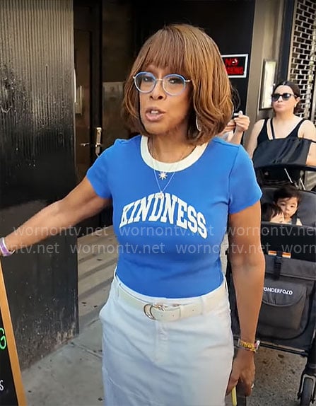 Gayle King’s blue Kindness tee on CBS Mornings