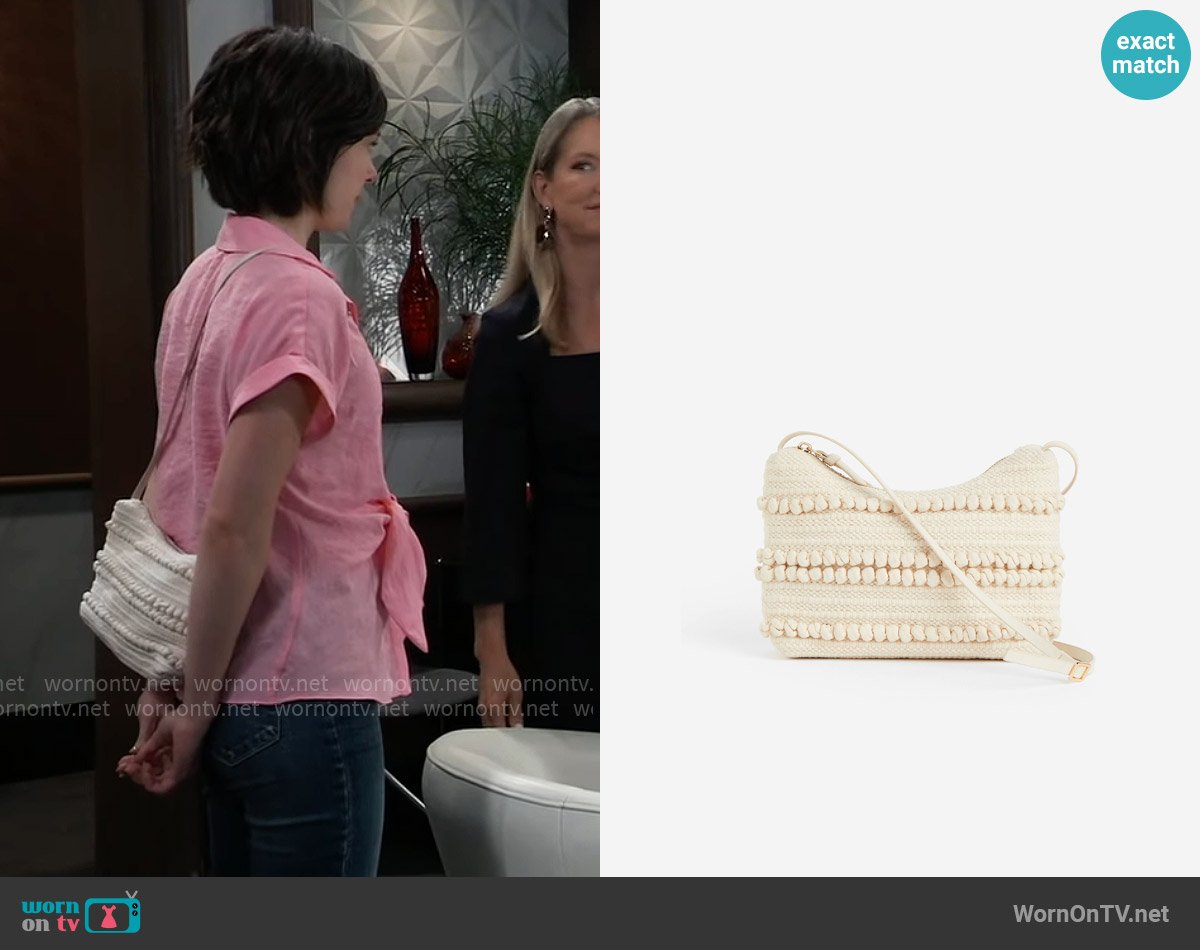 H&M Textured-weave shoulder bag worn by Willow Tait (Katelyn MacMullen) on General Hospital