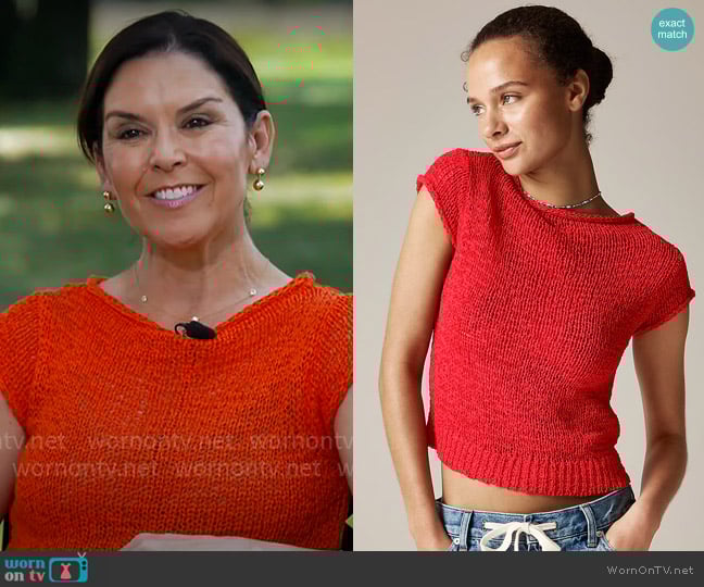 J. Crew Montauk textured sweater-tee worn by Meg Oliver on CBS Mornings