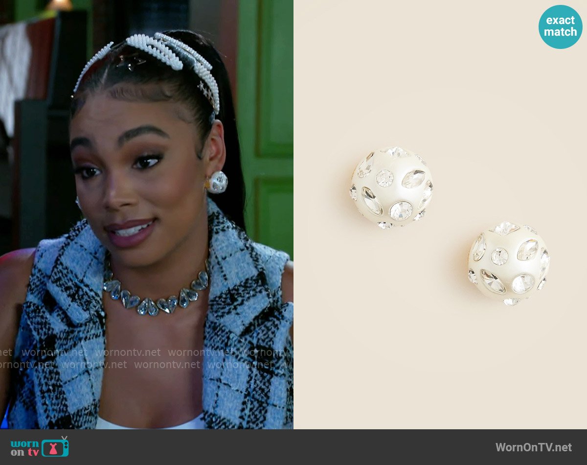 J. Crew Crystal-embellished pearl stud earrings worn by Chelsea Hamilton (RhonniRose Mantilla) on Beyond the Gates