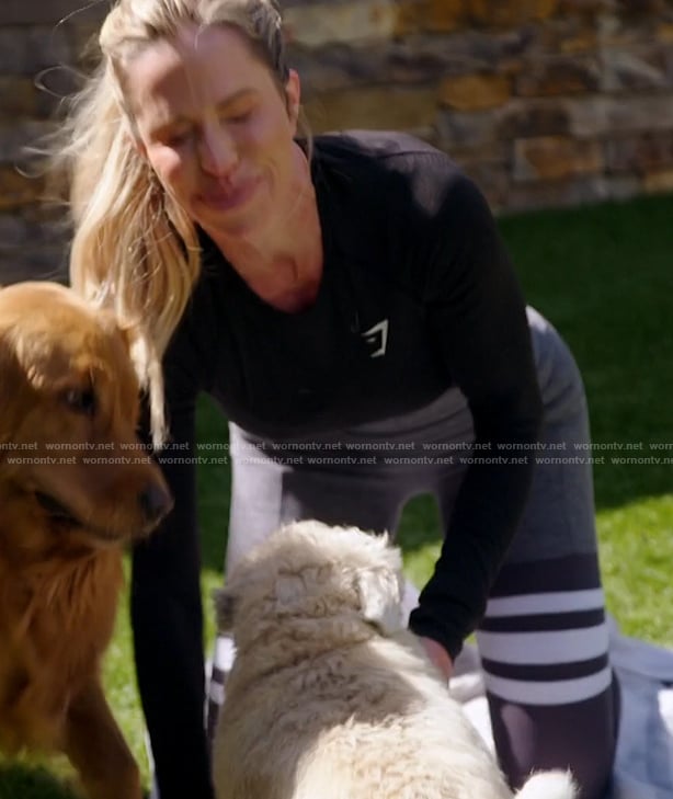 Jennifer's black activewear top on The Real Housewives of Orange County