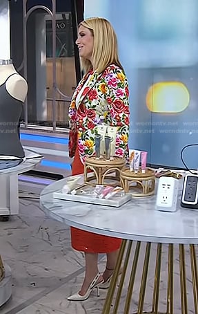 Jill's white bow slingback pumps on Today
