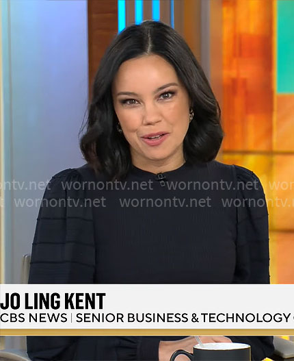 Jo Ling Ken's sweater with stripe sleeves on CBS Mornings