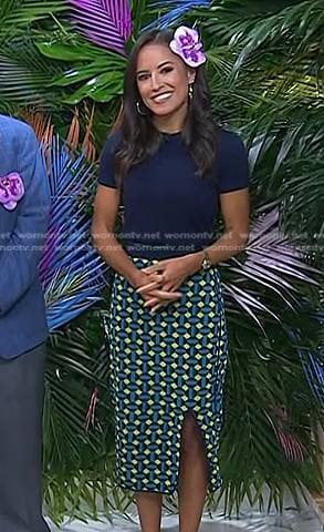 Kaylee’s green geometric print skirt on Today