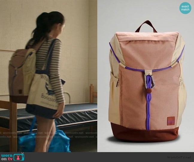 Lululemon  Front Clip Backpack worn by Belly Conklin (Lola Tung) on The Summer I Turned Pretty