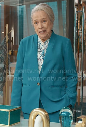 Madeline’s teal collarless blazer on Matlock