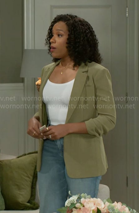 Naomi's green blazer on Beyond the Gates
