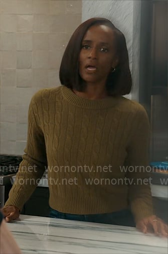 Olympia's green cable-knit sweater on Matlock