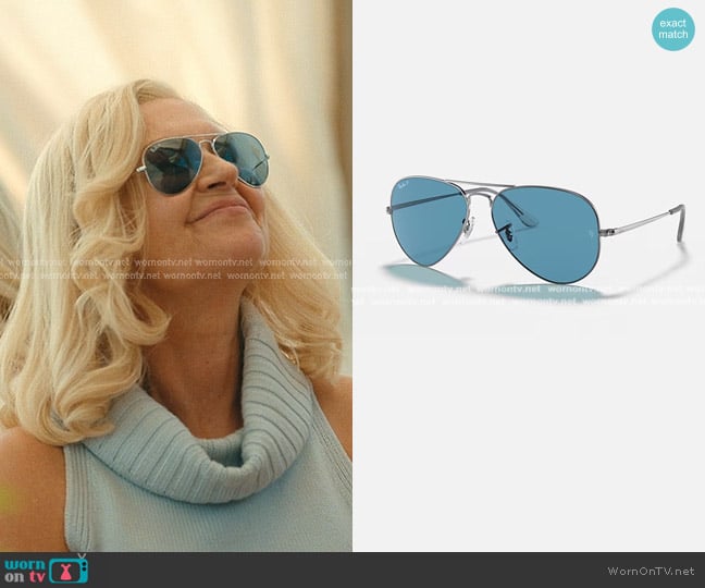 Ray-Ban Aviator Metall II in Polished Gunmetal & Blue Chromance worn by Tipper Sinclair (Wendy Crewson) on We Were Liars