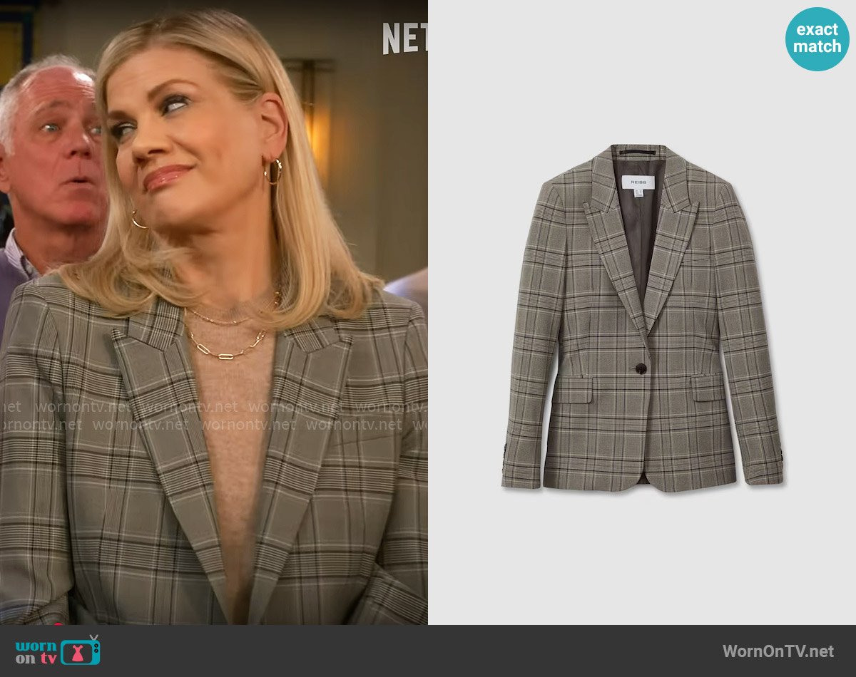 Reiss Tamy Blazer worn by Carol (Kristen Johnston) on Leanne