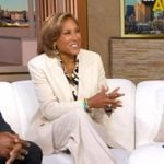 Robin’s white studded pumps on Good Morning America