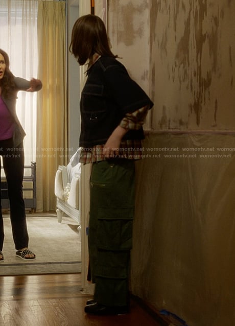 Rock's green cargo pants on And Just Like That