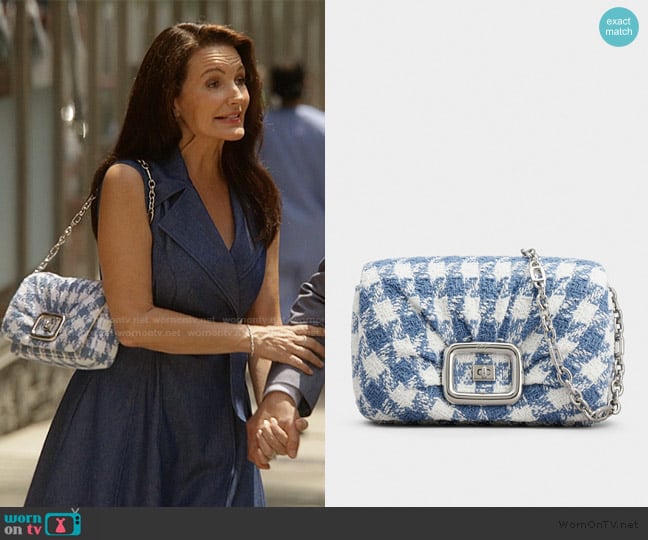 Roger Vivier Viv Choc Bag worn by Charlotte York (Kristin Davis) on And Just Like That