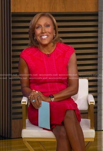 Ropbin’s pink cap sleeve knit dress on Good Morning America