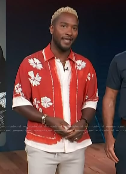 Scott’s red floral print shirt on Access Hollywood