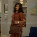Seema’s brown leather handbag on And Just Like That