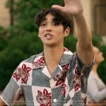 Steve’s floral print shirt on The Summer I Turned Pretty