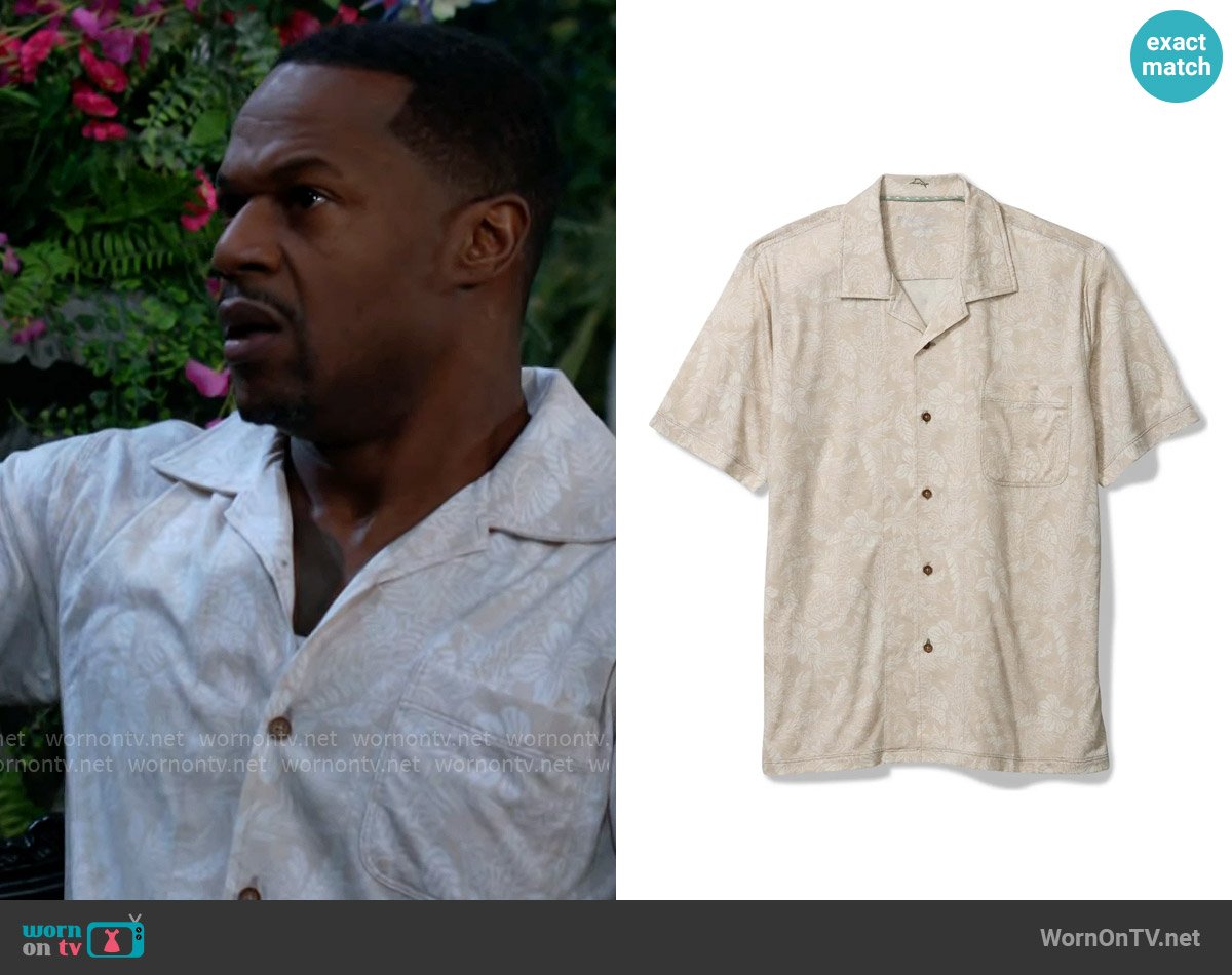 Tommy Bahama Vista Mar Leaf it to Me Short Sleeve Camp Shirt in Khaki Sands worn by Damian Kane (Jermaine Rivers) on The Young and the Restless