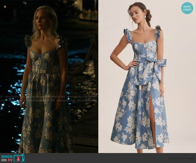V. Chapman Vera Dress in Dusk Blue worn by Elizabeth Sinclair (Candice King) on We Were Liars