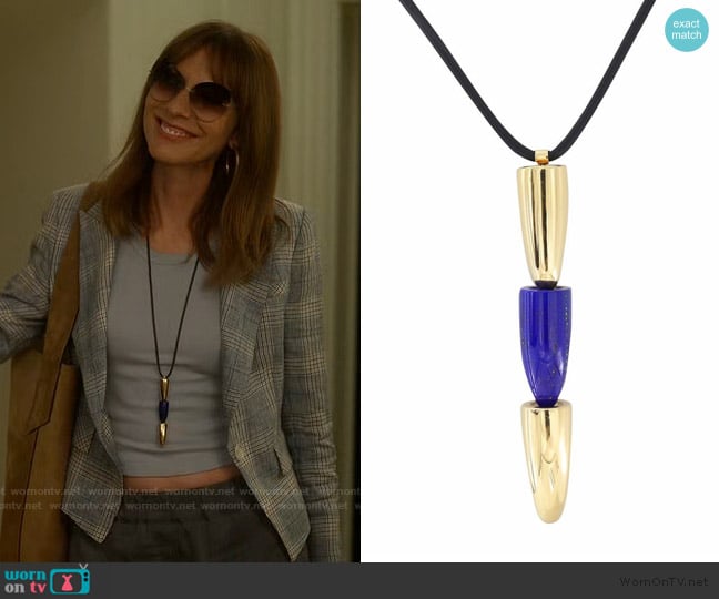 Vhernier Calla 18k rose gold and lapis pendant necklace worn by Joy (Dolly Wells) on And Just Like That