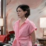 Willow’s pink tie-front shirt on General Hospital