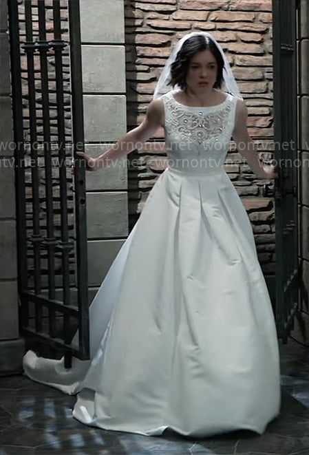 Willow's wedding dress on General Hospital
