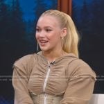 Freya Skye’s beige zip hoodie on Good Morning America