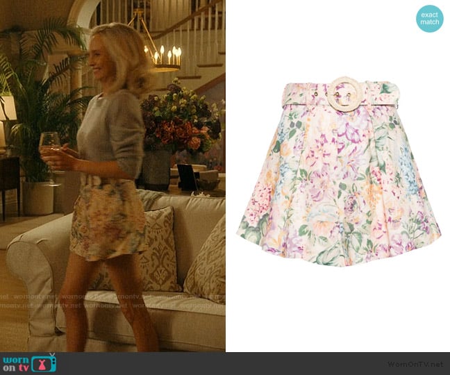 Zimmermann Halliday Tuck belted linen shorts worn by Elizabeth Sinclair (Candice King) on We Were Liars