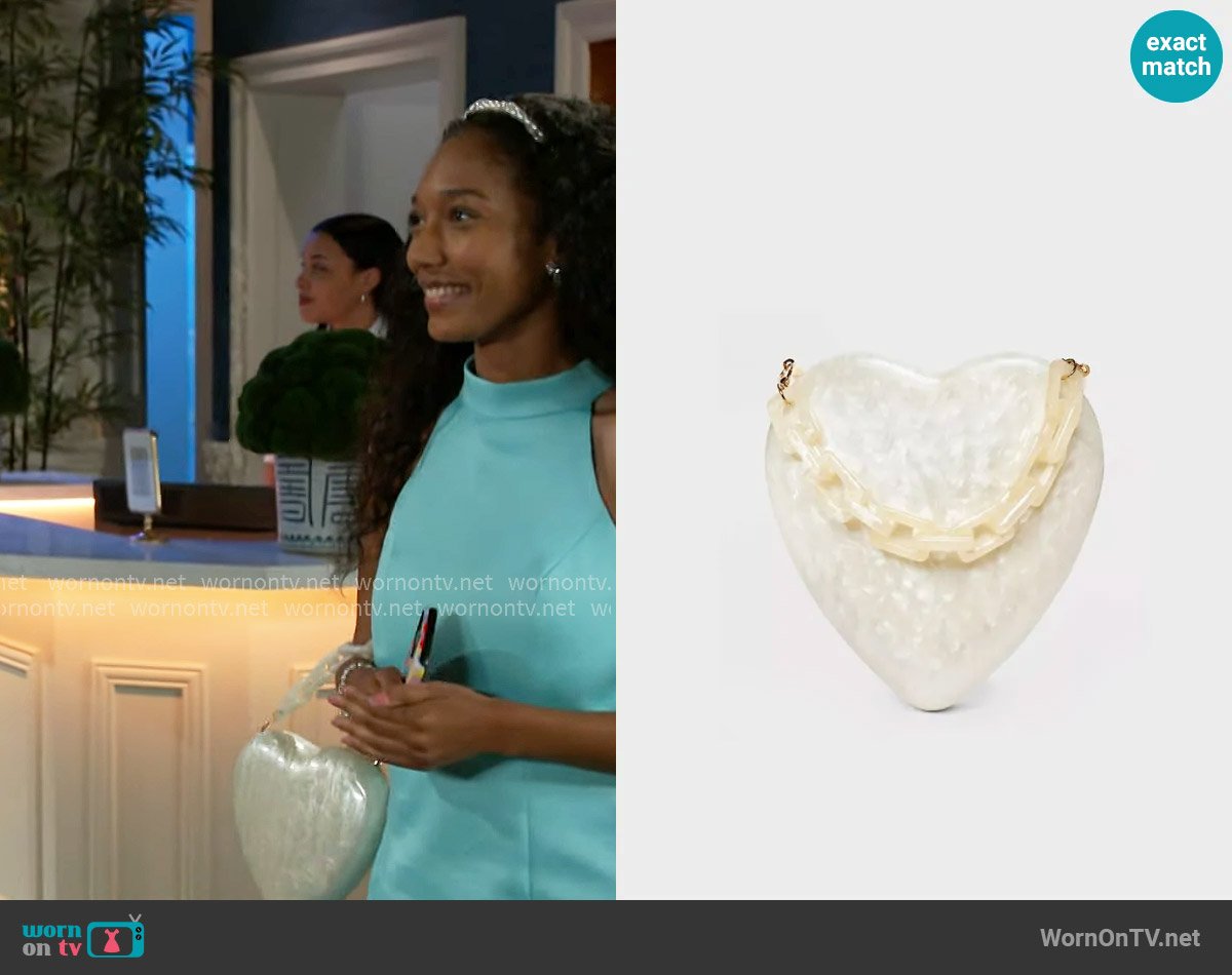 A New Day at Target Pearl Heart Minaudiere Top Handle Bag worn by Samantha Richardson (Najah Jackson) on Beyond the Gates