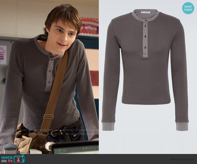  worn by Nathan Walter (Corey Fogelmanis) on My Life with the Walter Boys